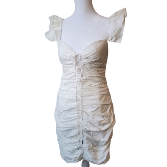 House of CB London | Kara Ruched Ruffle - Picture 4 of 7